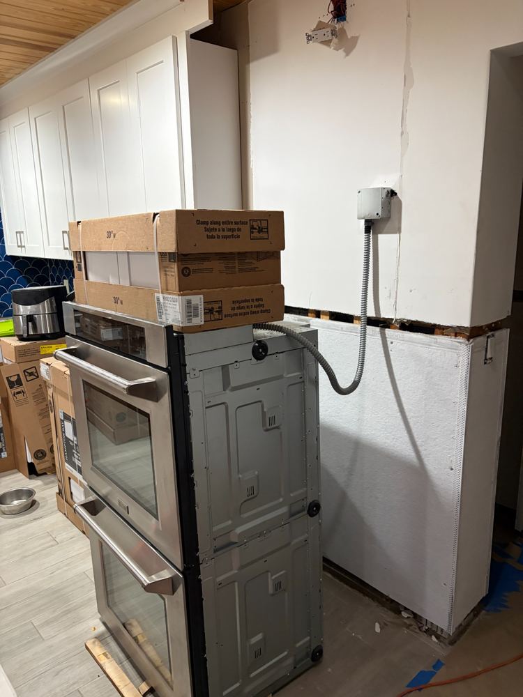 Kitchen oven